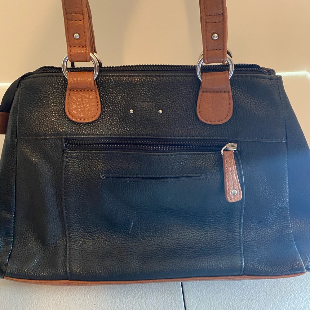 STONE MOUNTAIN BLACK AND BROWN PURSE